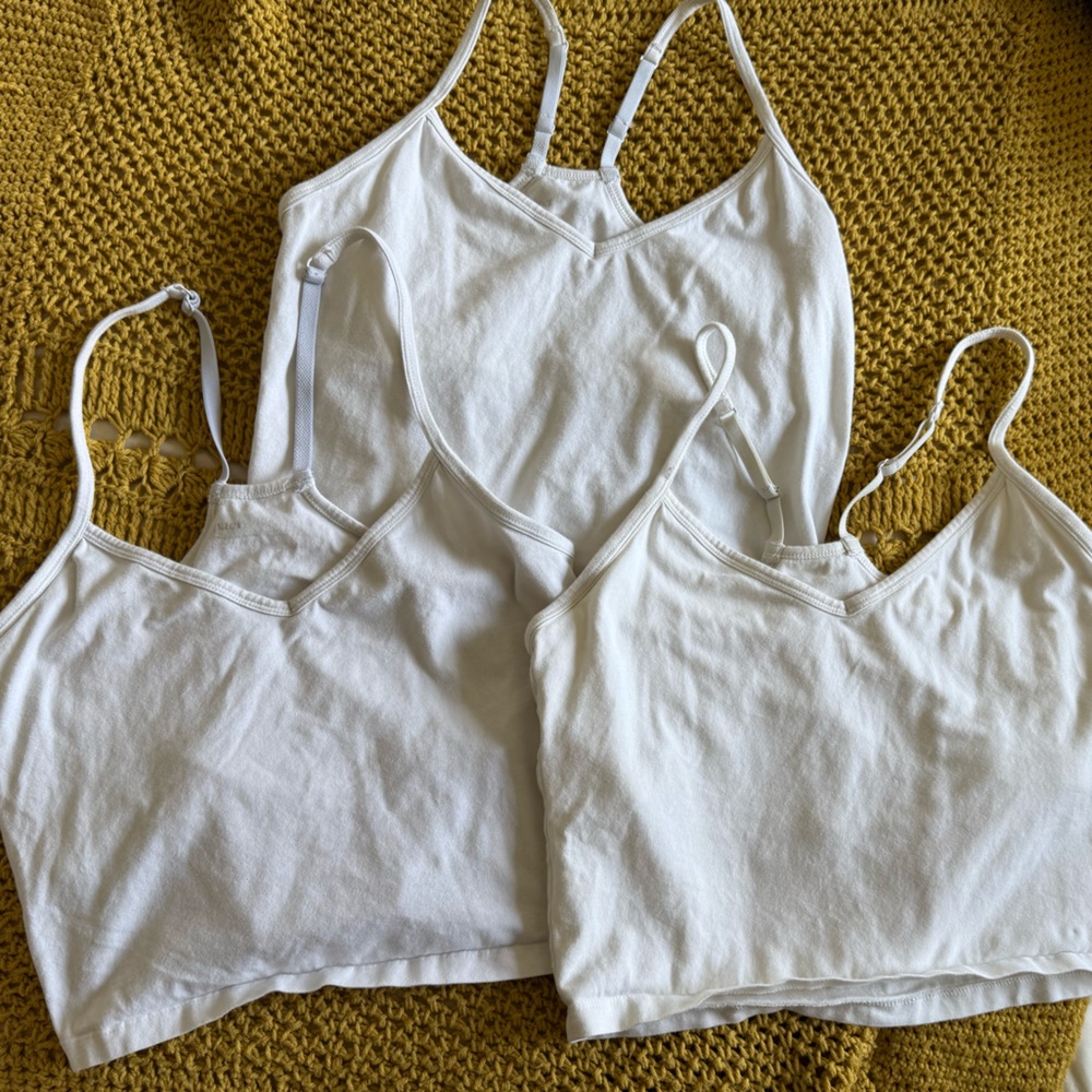 3 PACK Pact Organic Cotton shelf bra cropped tank